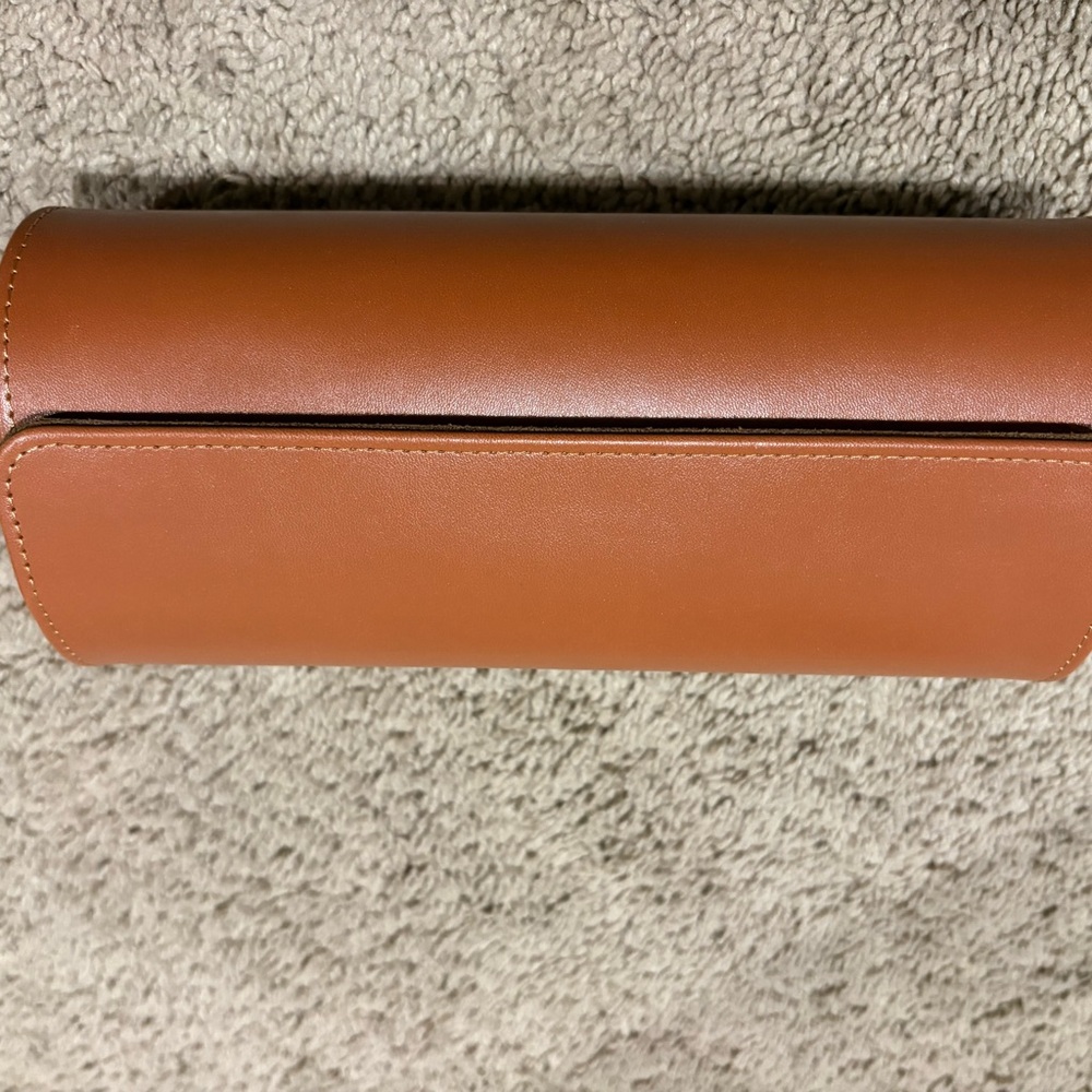 Chic Tan Leather Watch Roll